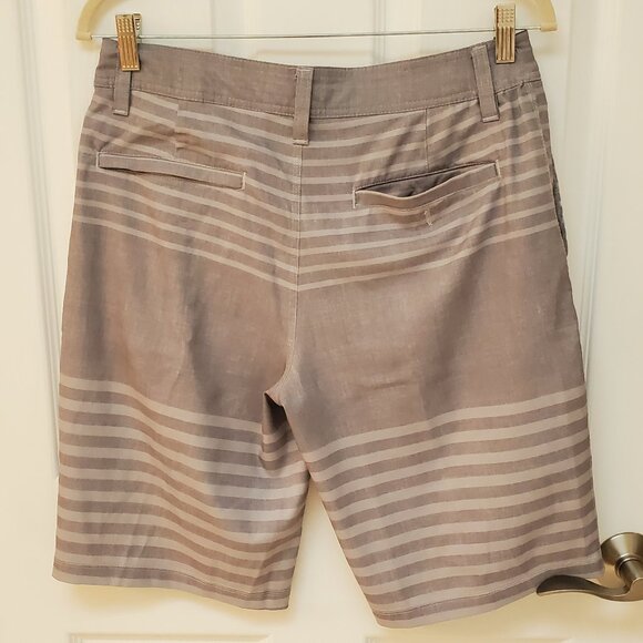Grey striped Hang Ten shorts Size 30 front & back pockets - Picture 7 of 11